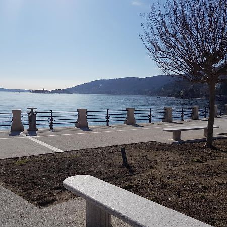 Hotel Elvezia Lake Maggiore Bagian luar foto