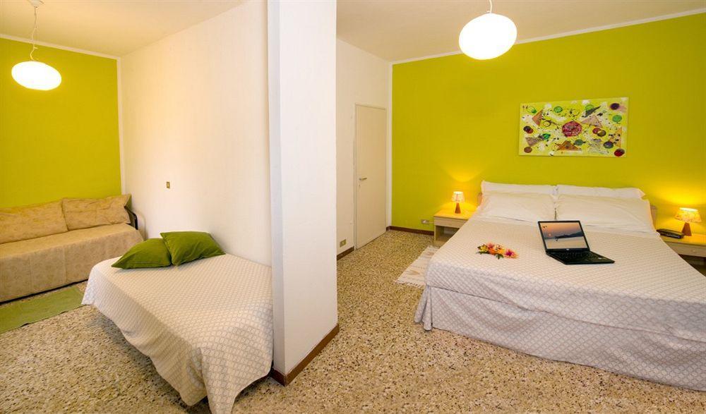 Hotel Elvezia Lake Maggiore Bagian luar foto