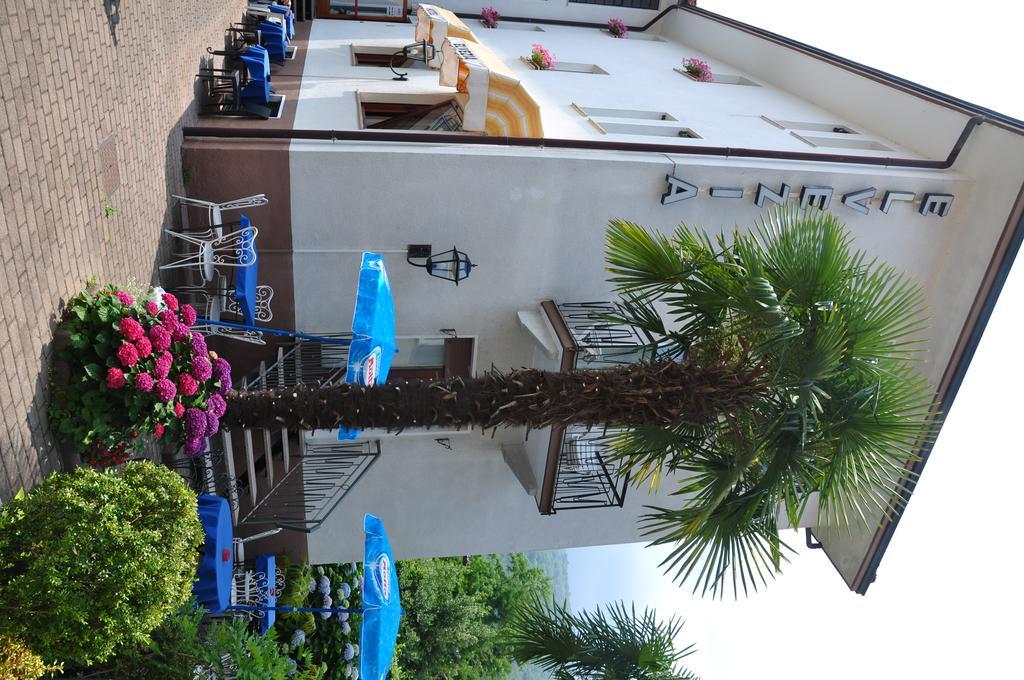 Hotel Elvezia Lake Maggiore Bagian luar foto